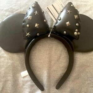 Tokyo Disney,  Exclusive Minnie Mouse Black Leather Studded Headband
